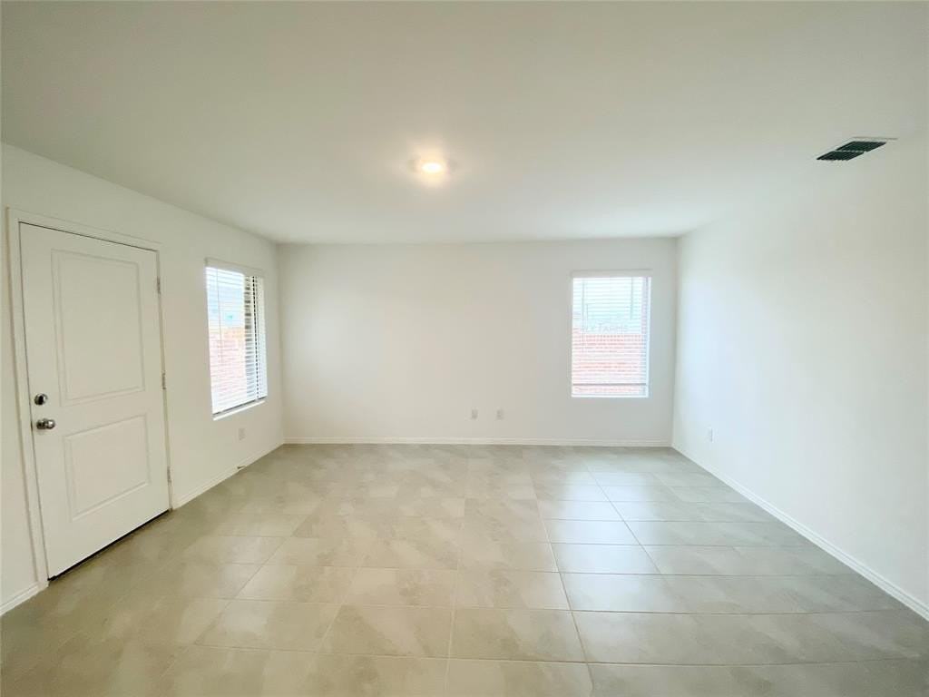 6905 Adderly Rd - Photo 4 of 11