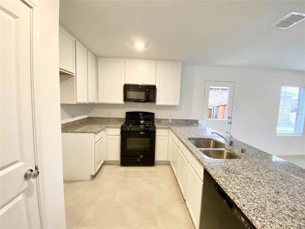 6905 Adderly Rd - Photo 5 of 11