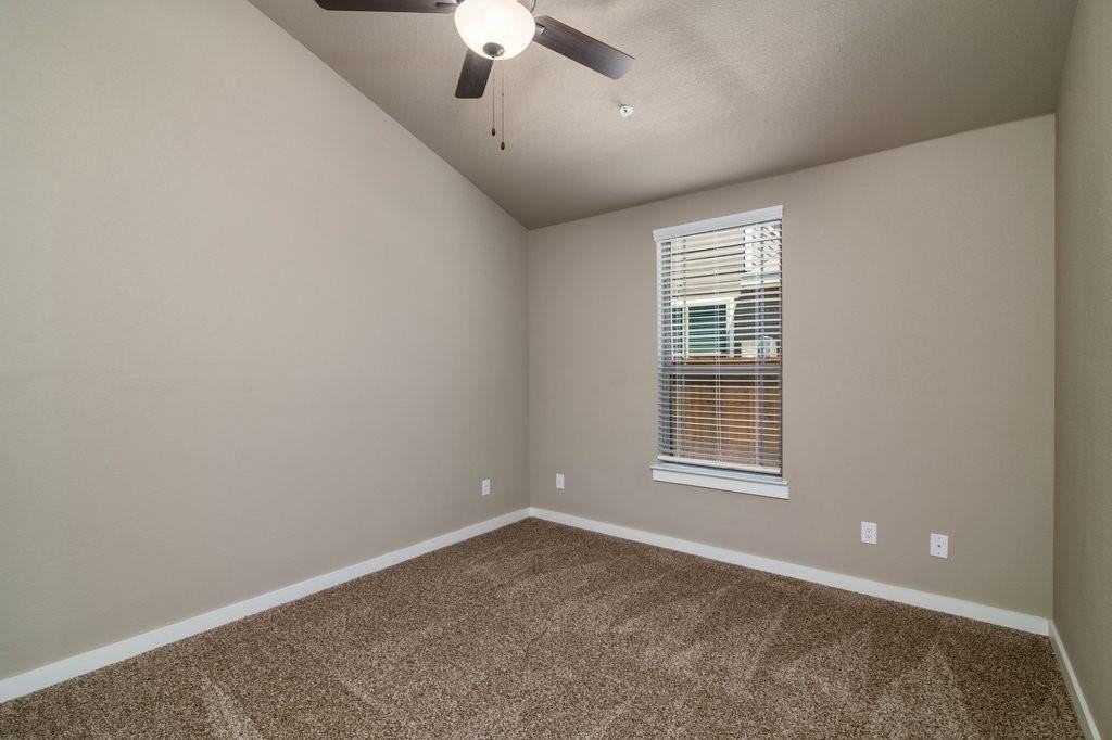 728 Fallow Dr - Photo 7 of 17