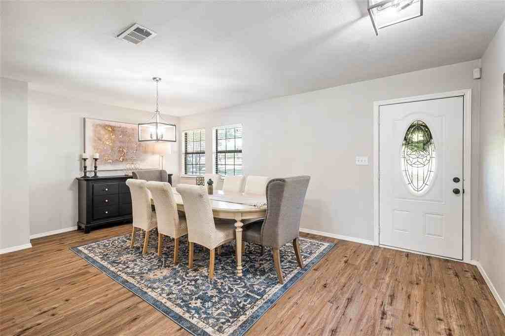 615 Stonecrest Rd - Photo 5 of 27