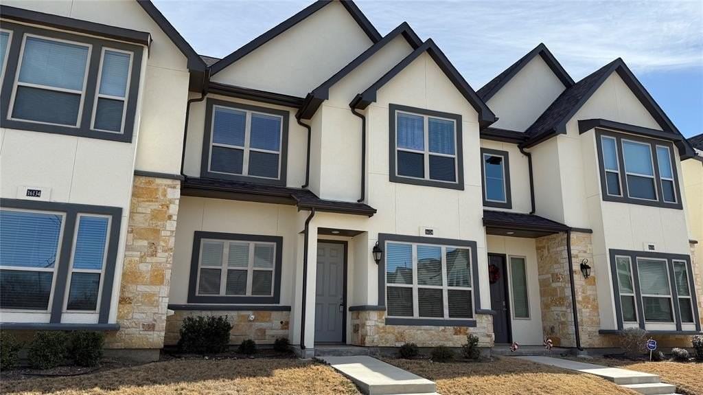 16124 Doe Lake Dr - Photo 2 of 21