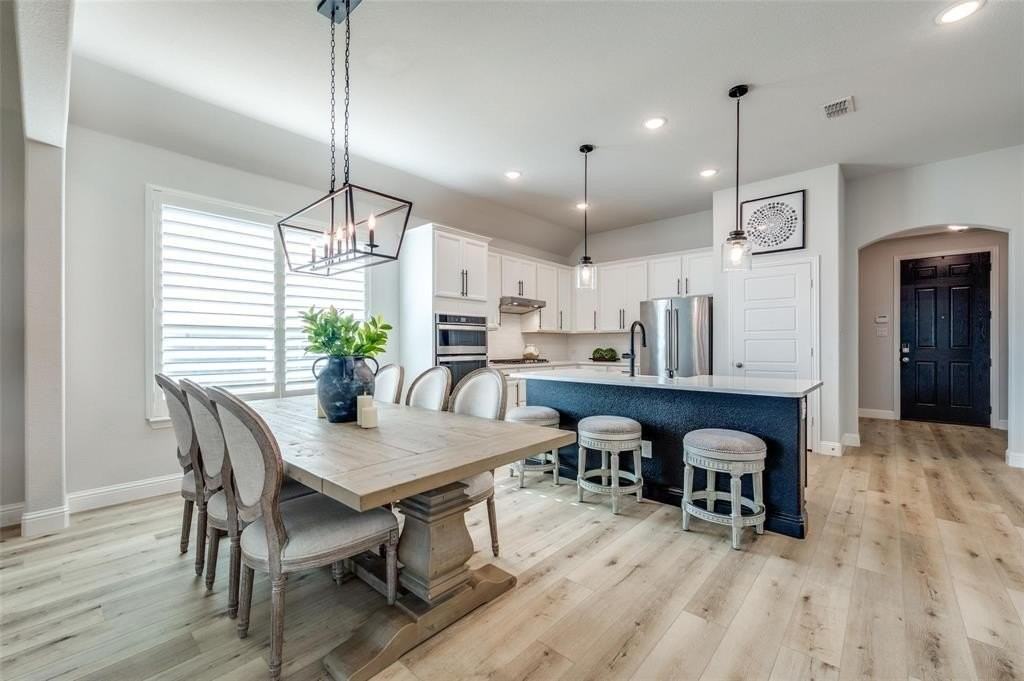 230 Fox Crossing Ln - Photo 7 of 19