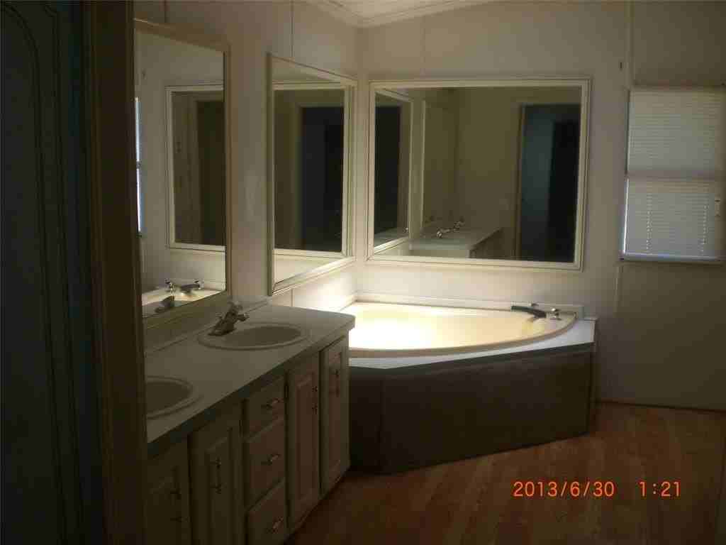 5785 Kimber Ln - Photo 4 of 15