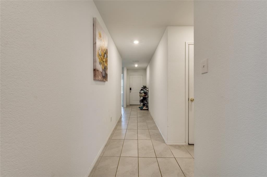 1416 Claireborne Ct - Photo 4 of 23