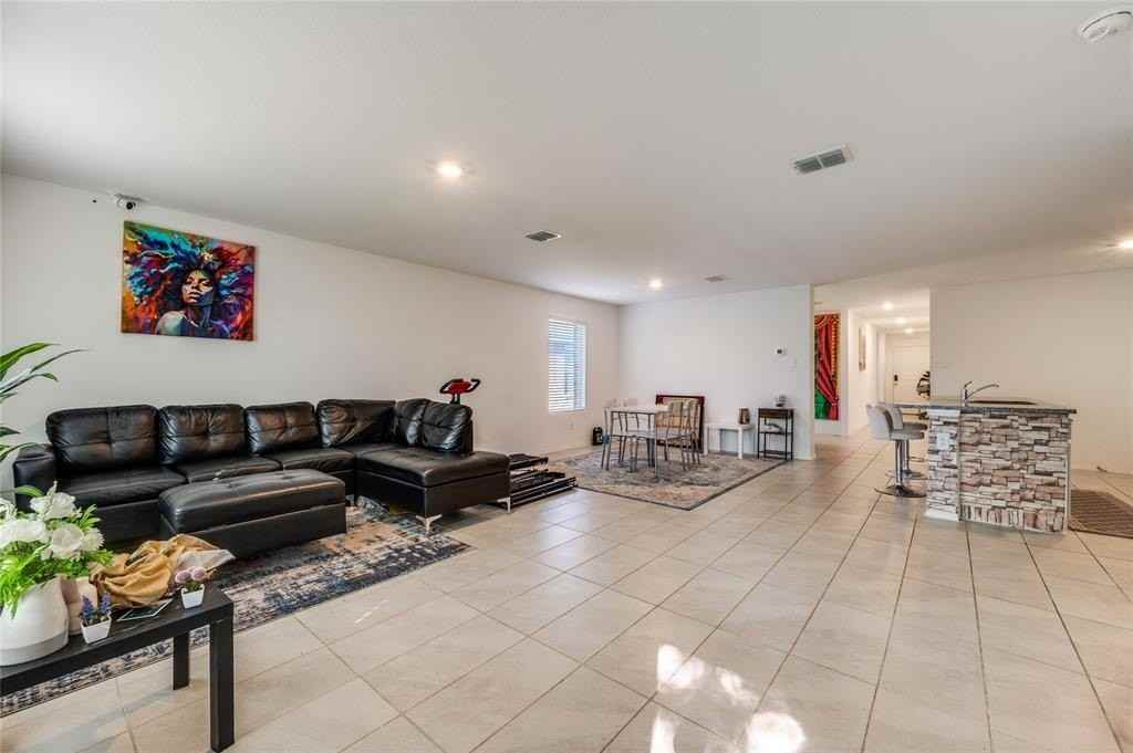 1416 Claireborne Ct - Photo 5 of 23