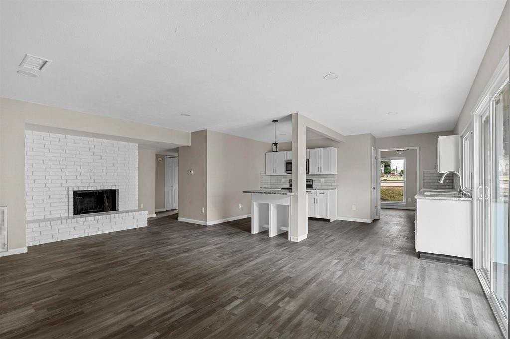 4904 Watkins Dr - Photo 5 of 15