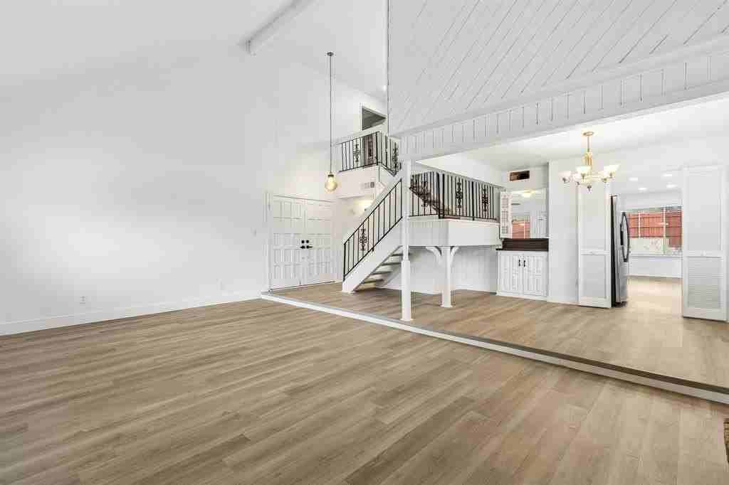 1801 Hanover Dr - Photo 4 of 28