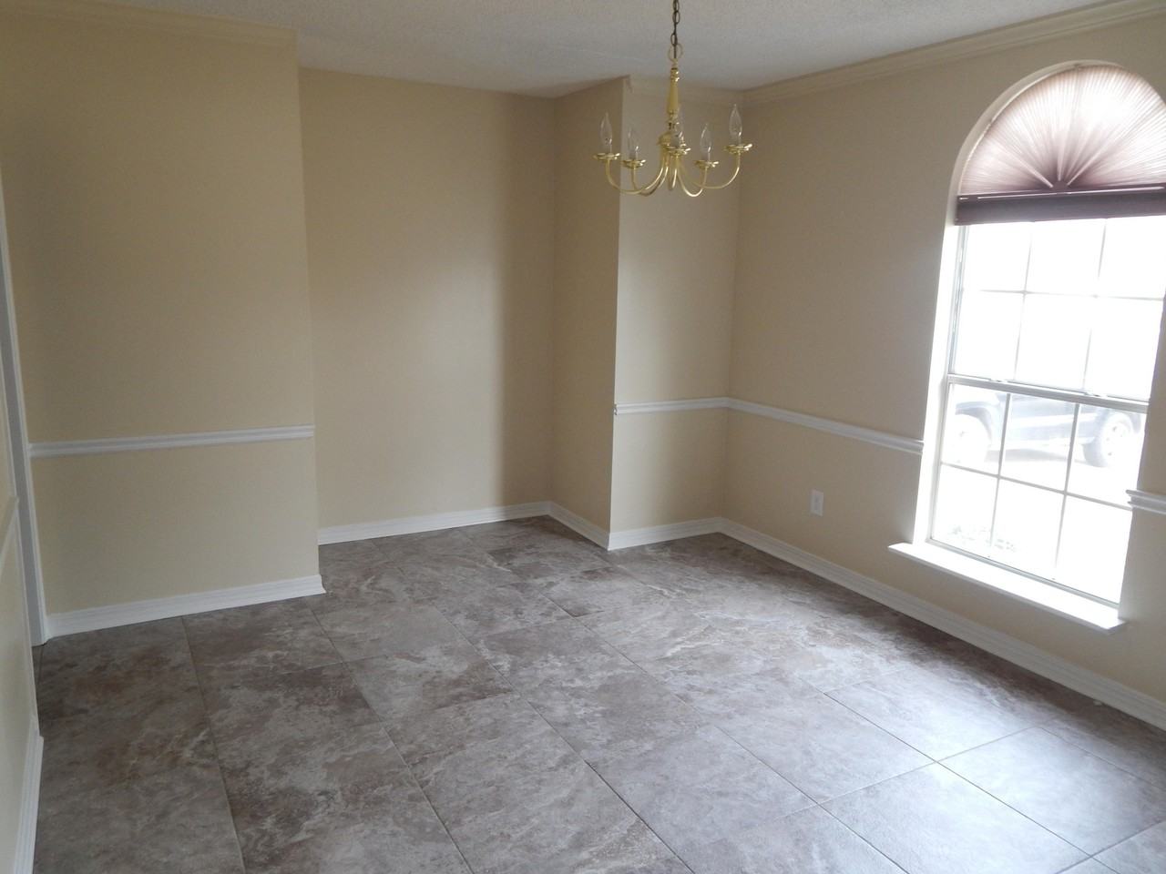 1925 Catamaran Dr - Photo 7 of 21