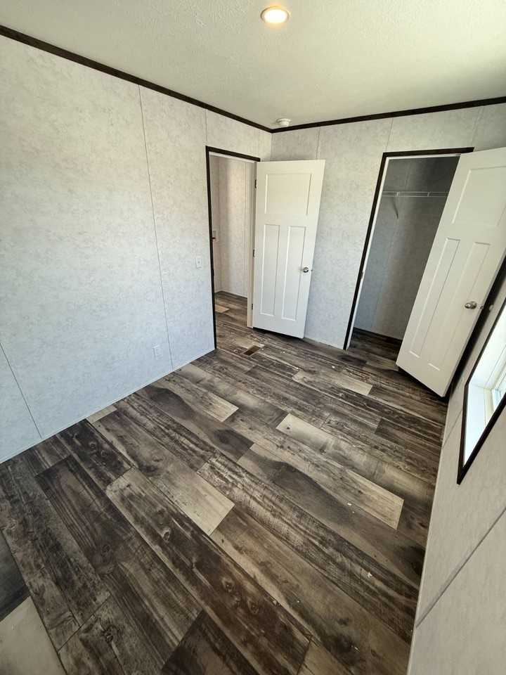 180 E Arlington Dr - Photo 3 of 9