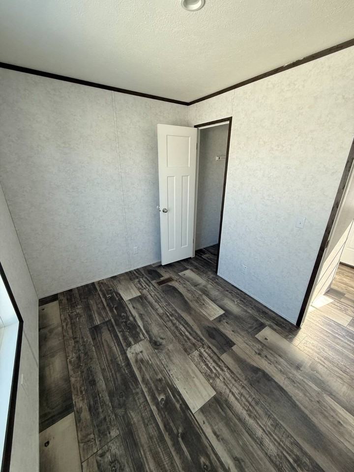 180 E Arlington Dr - Photo 5 of 9