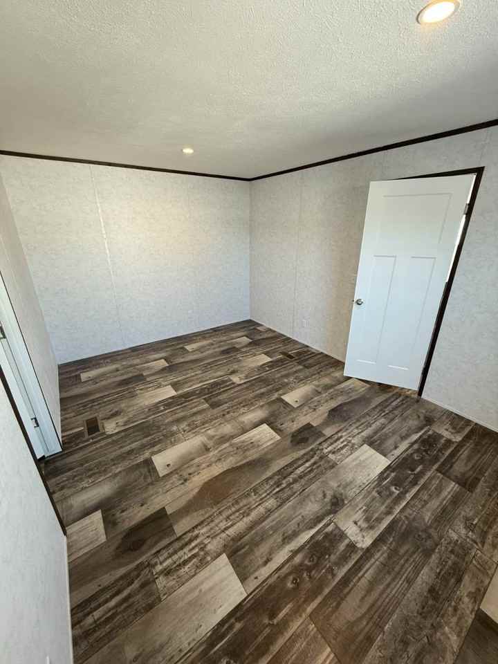 180 E Arlington Dr - Photo 7 of 9