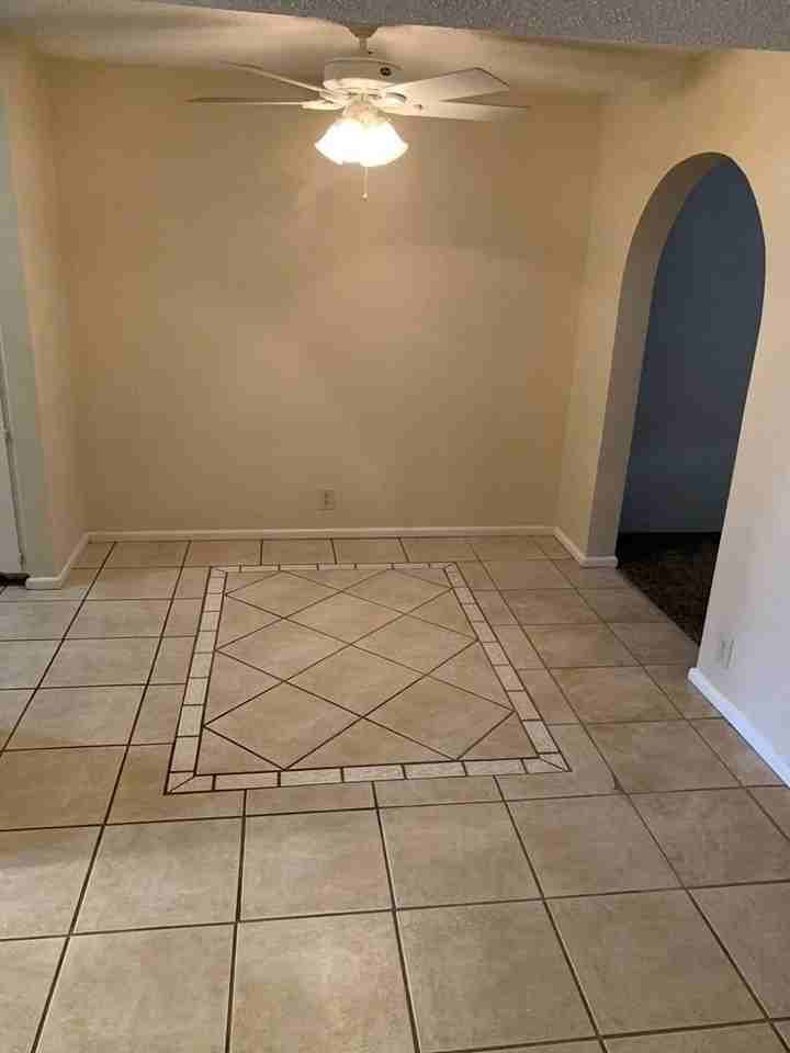 3312 Tanglewood Ln - Photo 5 of 24