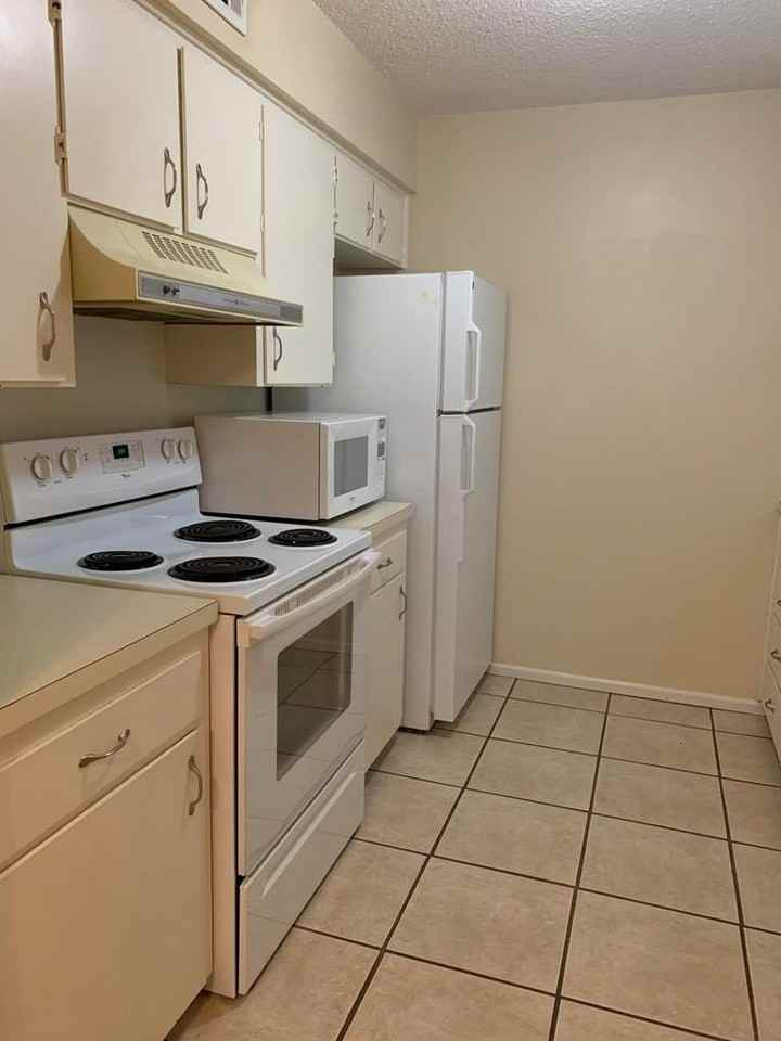 3312 Tanglewood Ln - Photo 7 of 24