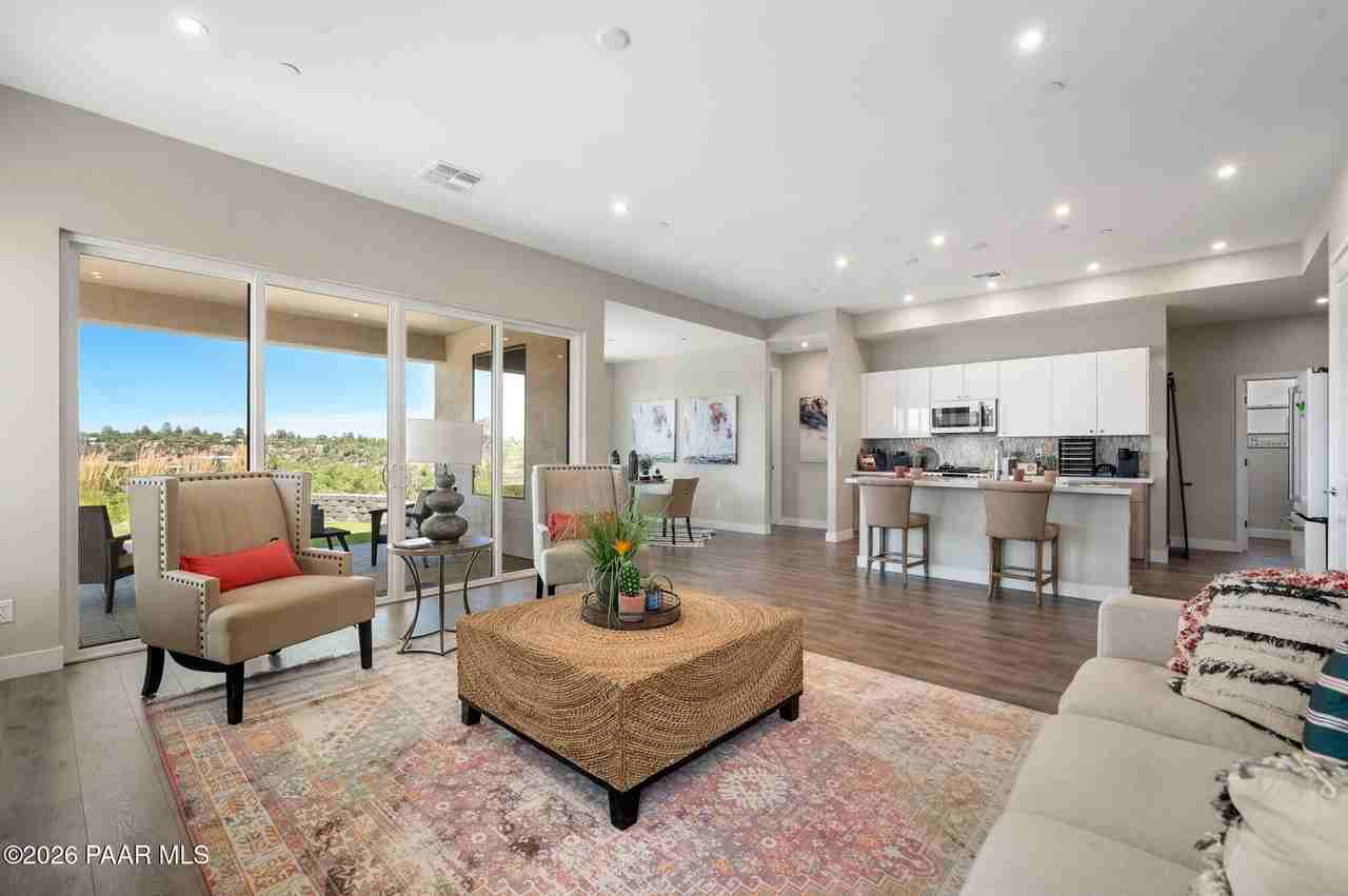 1340 Rockwood Dr - Photo 6 of 30