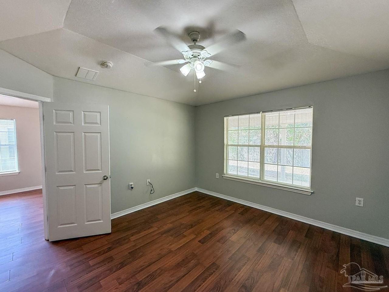 5919 Bilek Dr - Photo 5 of 13