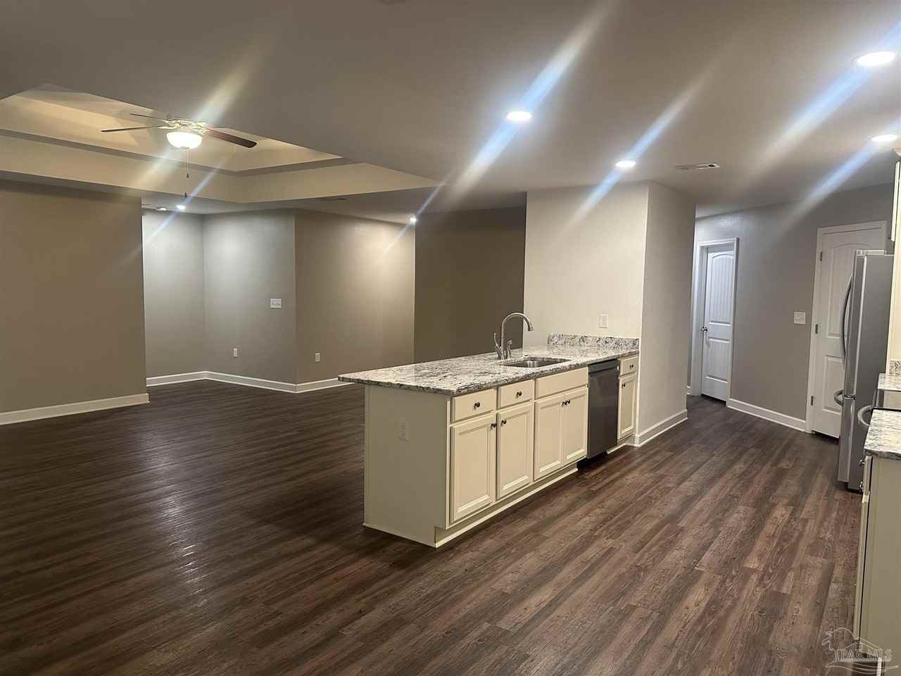 5740 San Gabriel Dr - Photo 3 of 16