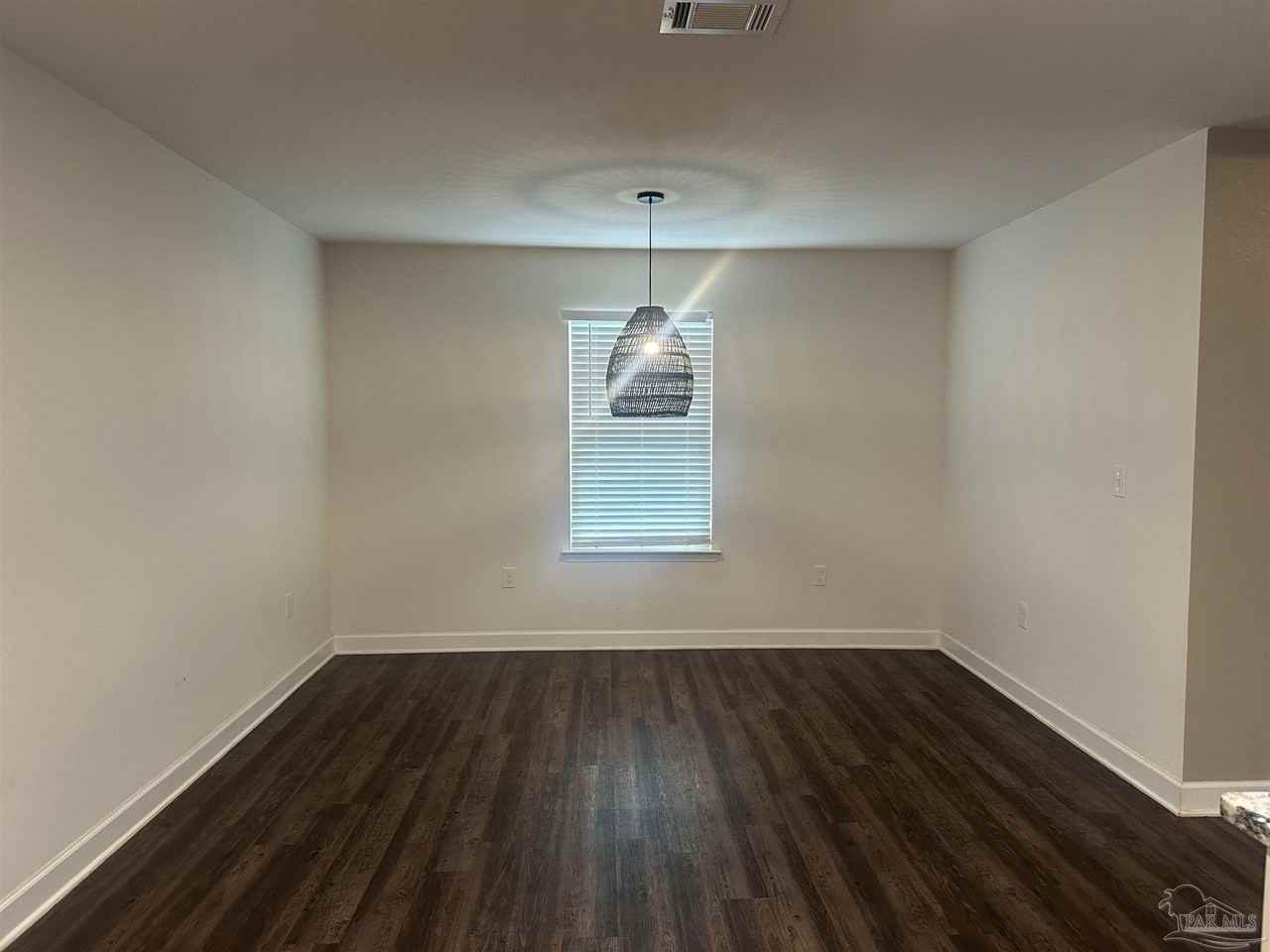 5740 San Gabriel Dr - Photo 5 of 16