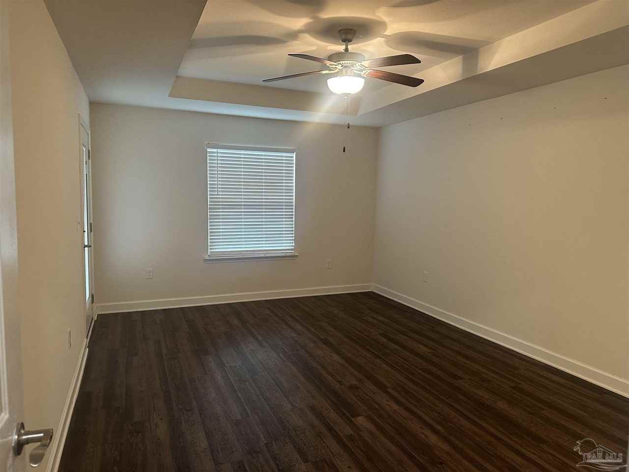 5740 San Gabriel Dr - Photo 6 of 16