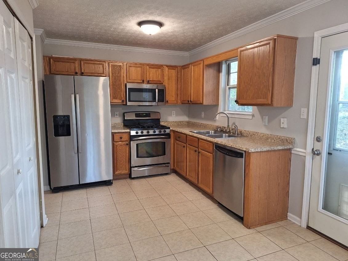 85 Emerald Dr - Photo 5 of 15