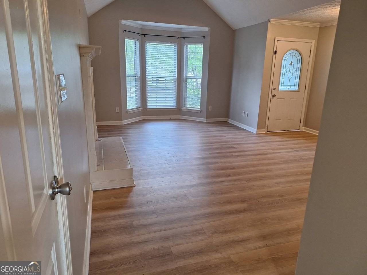 85 Emerald Dr - Photo 6 of 15