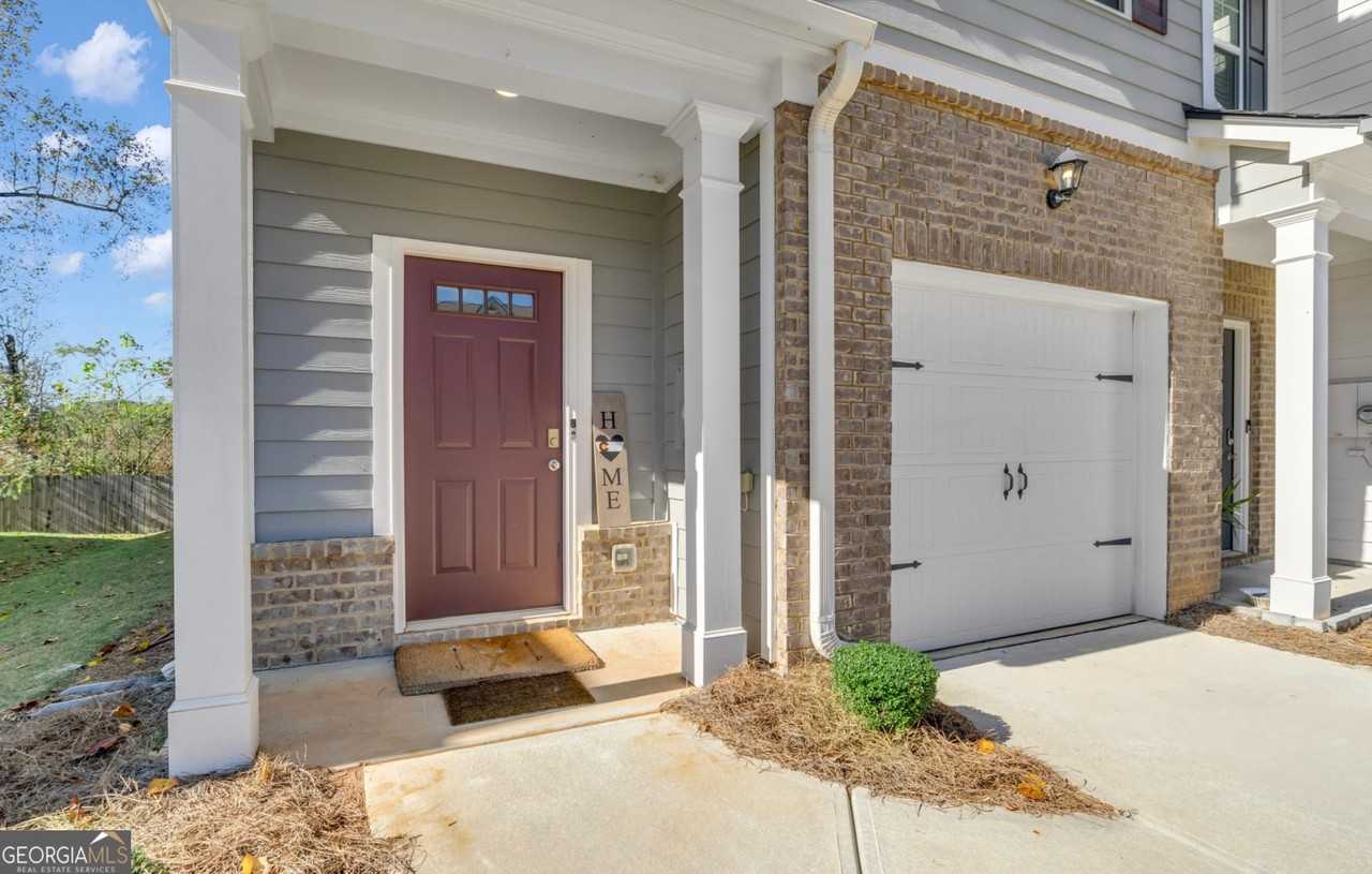 62 Chastain Cir - Photo 3 of 30