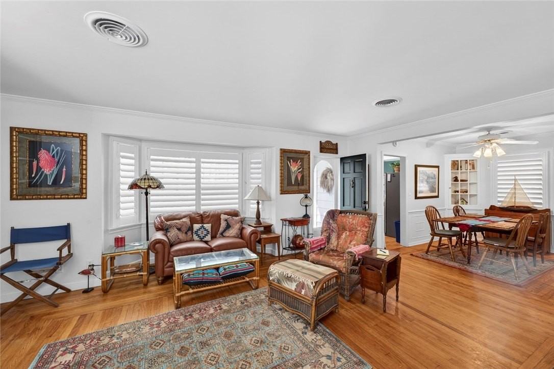 2206 18th Ave - Photo 3 of 28