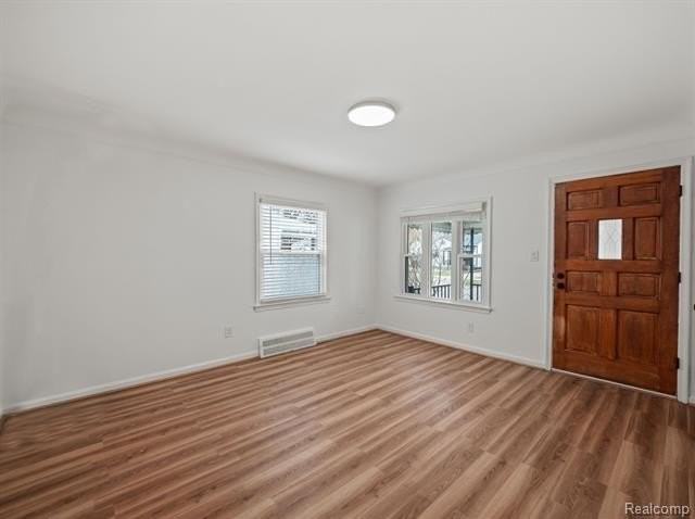 1437 E Milton Ave - Photo 3 of 18