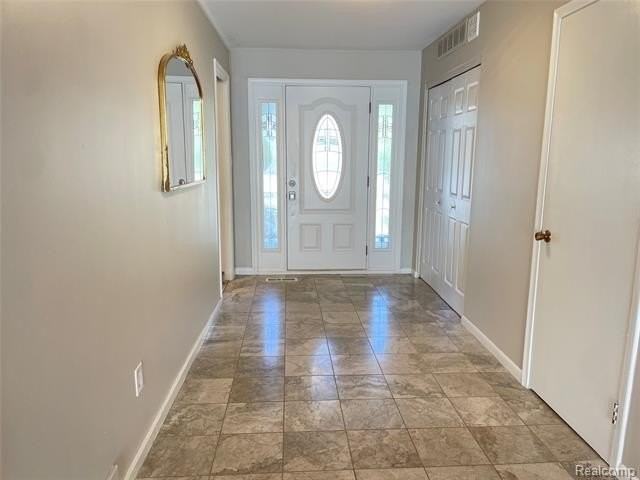 2505 Rambling Way - Photo 3 of 18