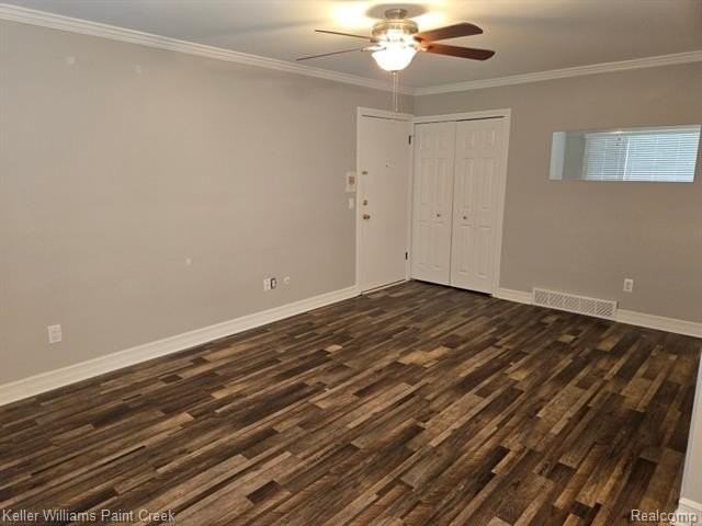 3121 Linwood Ave - Photo 4 of 23