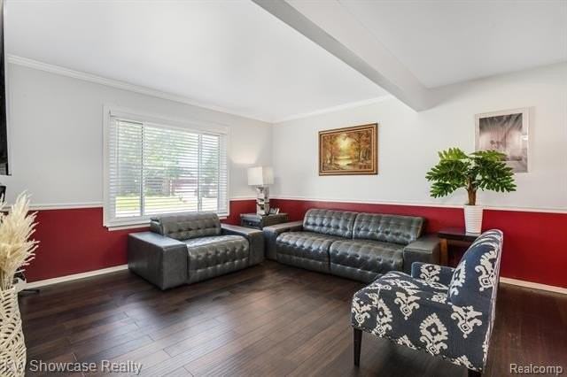 6322 Clarendon Dr - Photo 5 of 35