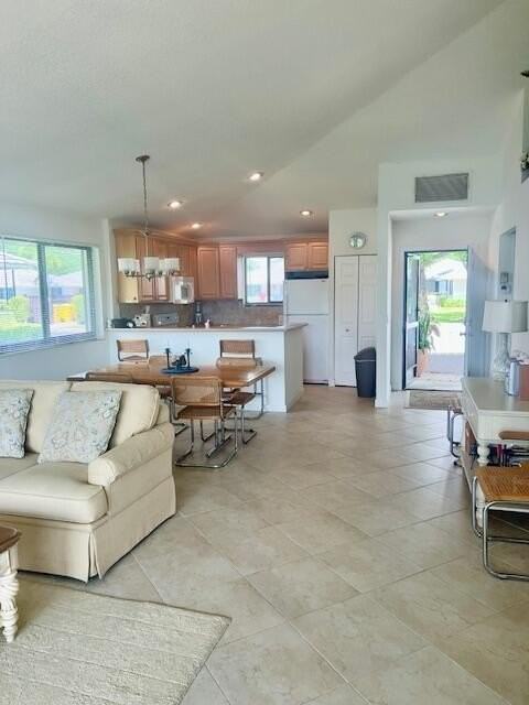 311 Club Dr - Photo 5 of 12
