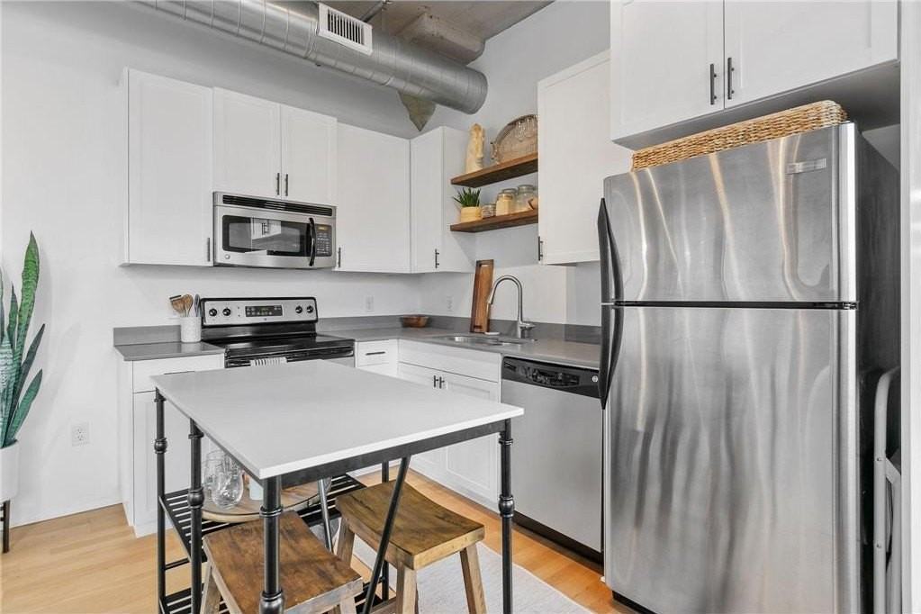 748 3rd St N #307 - Photo 4 of 38