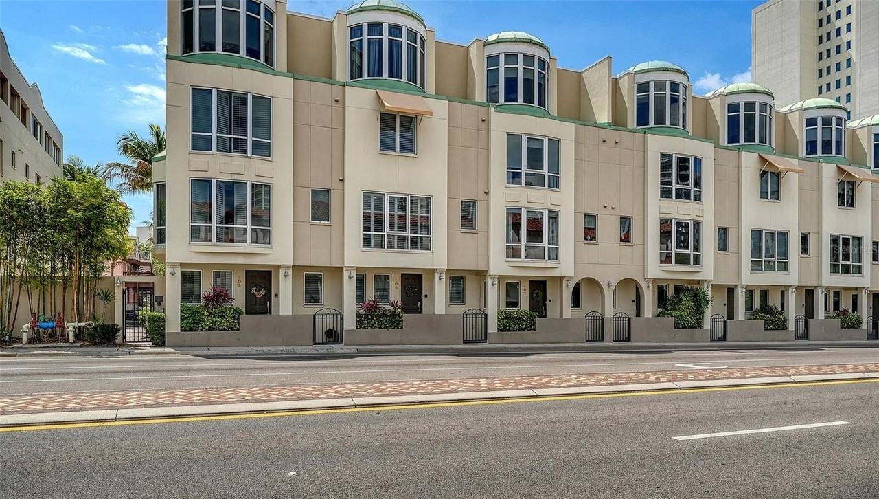 235 Cocoanut Ave #106B - Photo 2 of 50