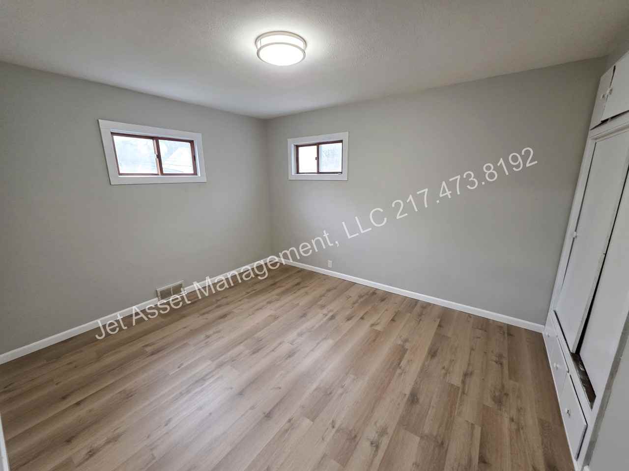 2333 S 14th St - Photo 7 of 17