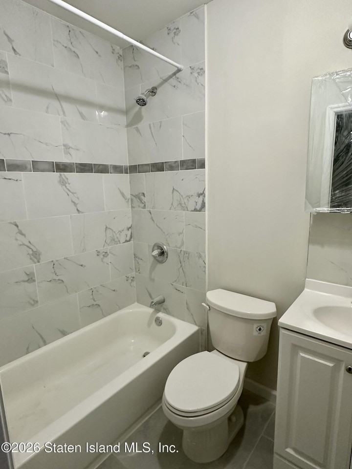 147 Vedder Ave - Photo 5 of 8