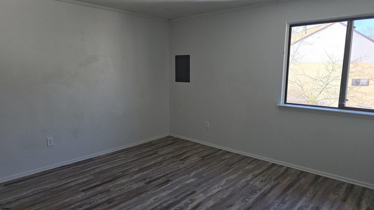 2608 Woodlands Dr - Photo 4 of 5