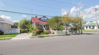 24 N Cornwall Ave - Photo 1 of 1