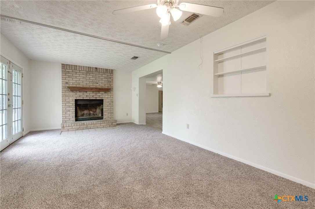 1103 Deorsam Dr - Photo 4 of 15