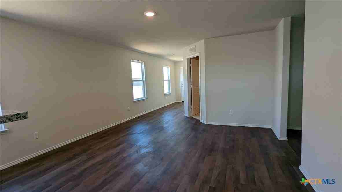 521 Autumn Blaze - Photo 5 of 16