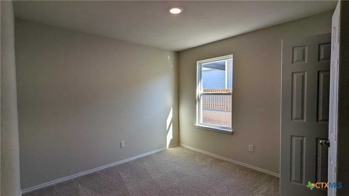 521 Autumn Blaze - Photo 7 of 16