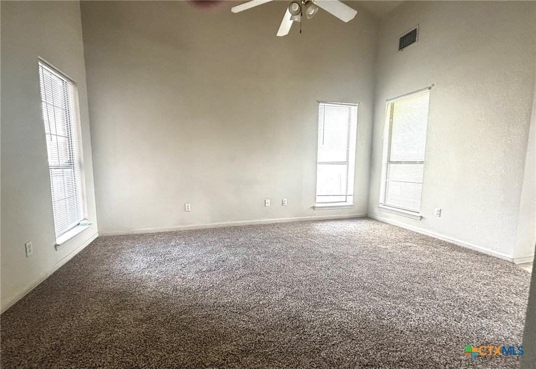 308 Deloris Dr - Photo 3 of 18