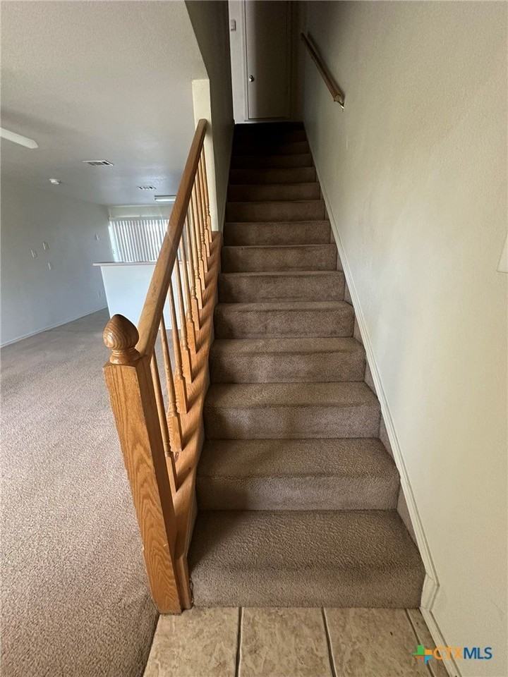 1620 Inca Dr Apt B - Photo 3 of 15