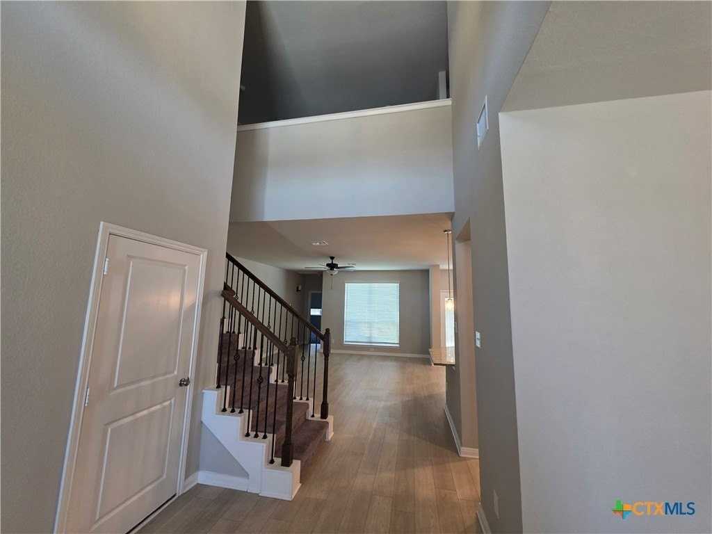 10001 Kensley Rose Dr - Photo 2 of 22