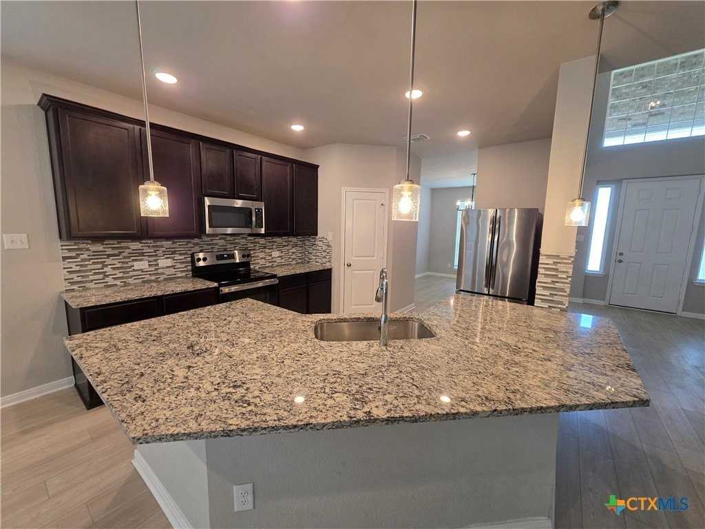 10001 Kensley Rose Dr - Photo 5 of 22