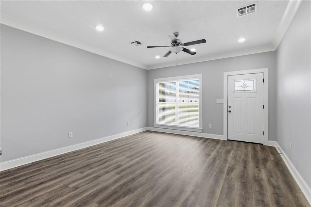 309 S Lyles - Photo 3 of 10