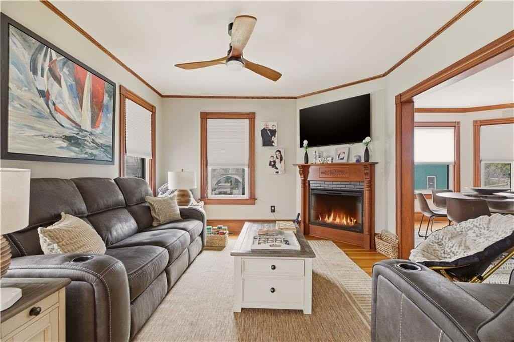 23 Clinton St - Photo 5 of 38