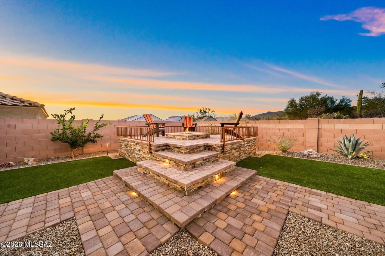 5436 W Beacon Hill Dr - Photo 5 of 7