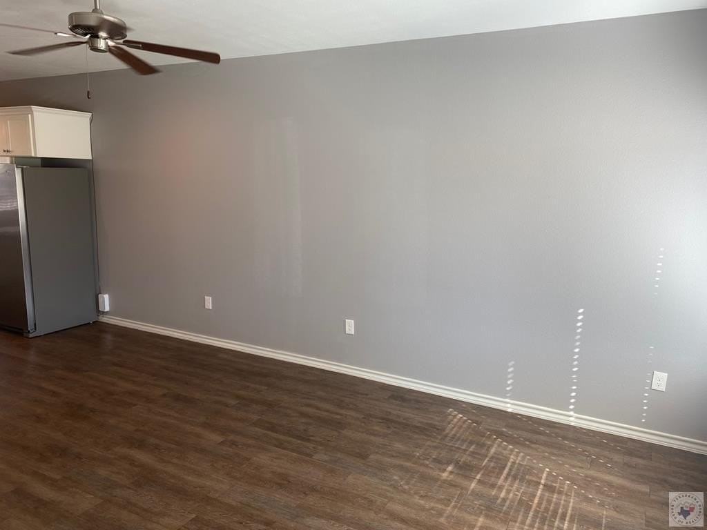 812 W 32nd St - Photo 3 of 11