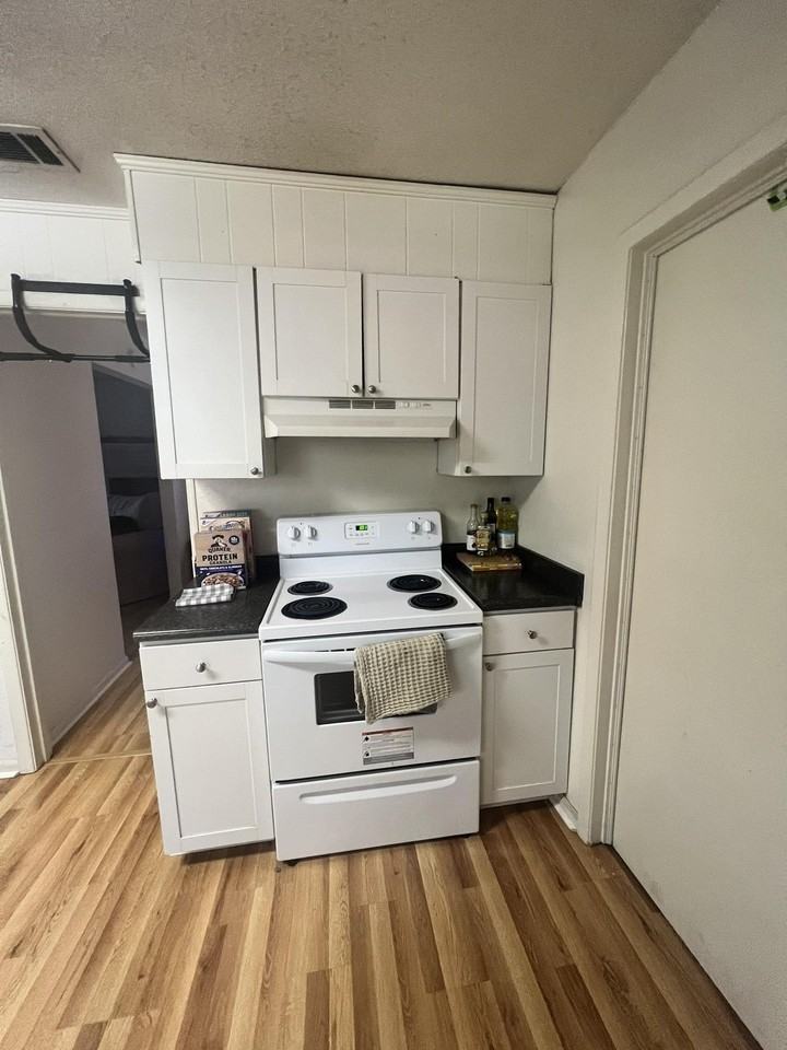 206 N Lipona Rd - Photo 7 of 17