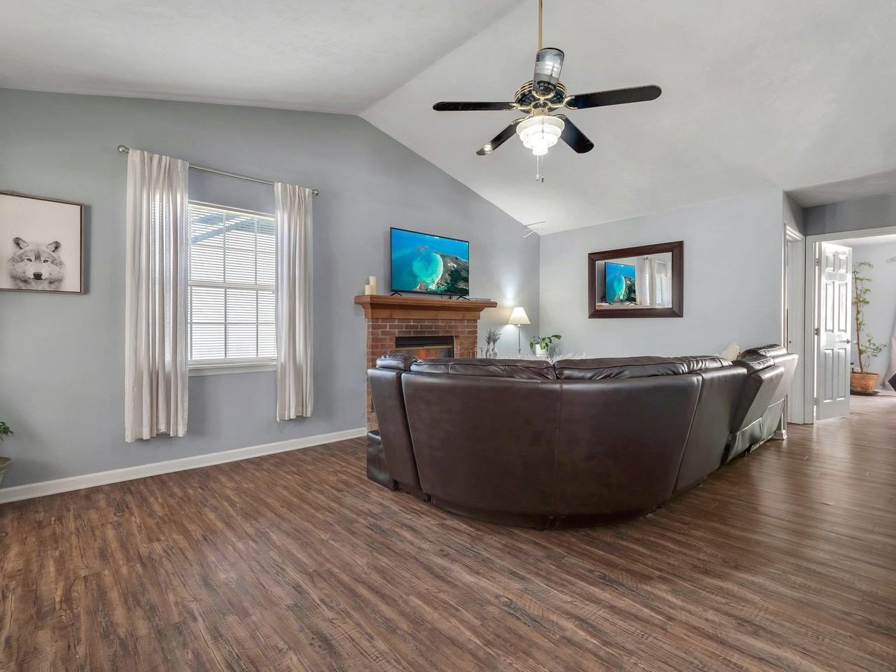 1572 Cinnamon Bear Cir - Photo 4 of 37